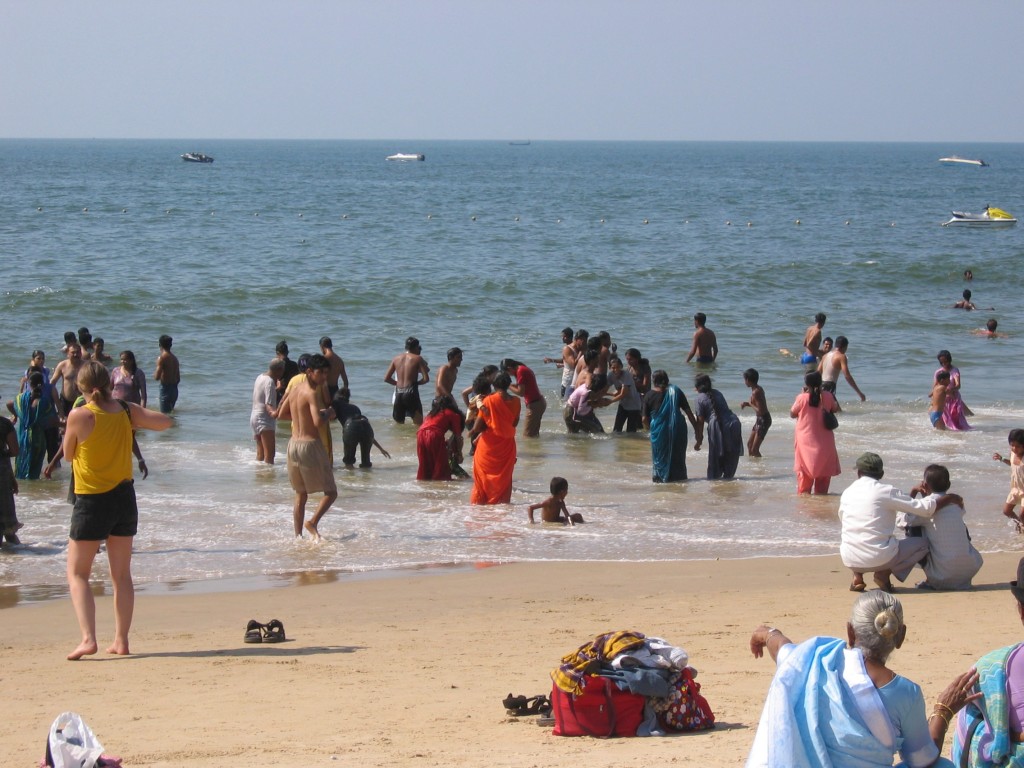 Mukavan rauhaisa Calanguten ranta
