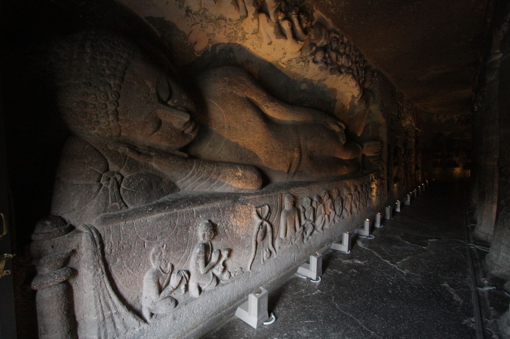 Iso makaava Buddha