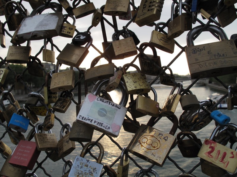Pont des Arts ja rakkaudenlukot