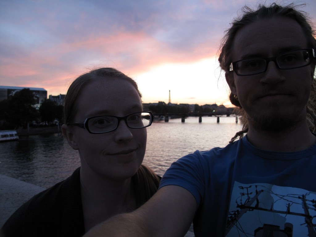 Auringonlasku Seinen rannalla