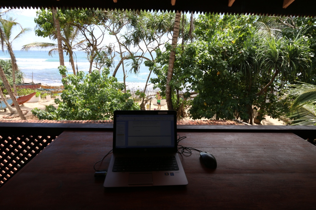 Työpöytä näköalalla / Desk with a view
