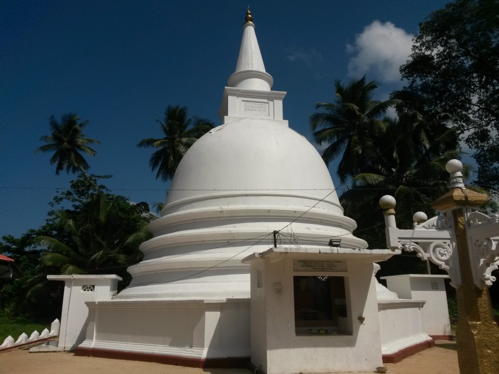 Another fine stupa encountered during our adevntures