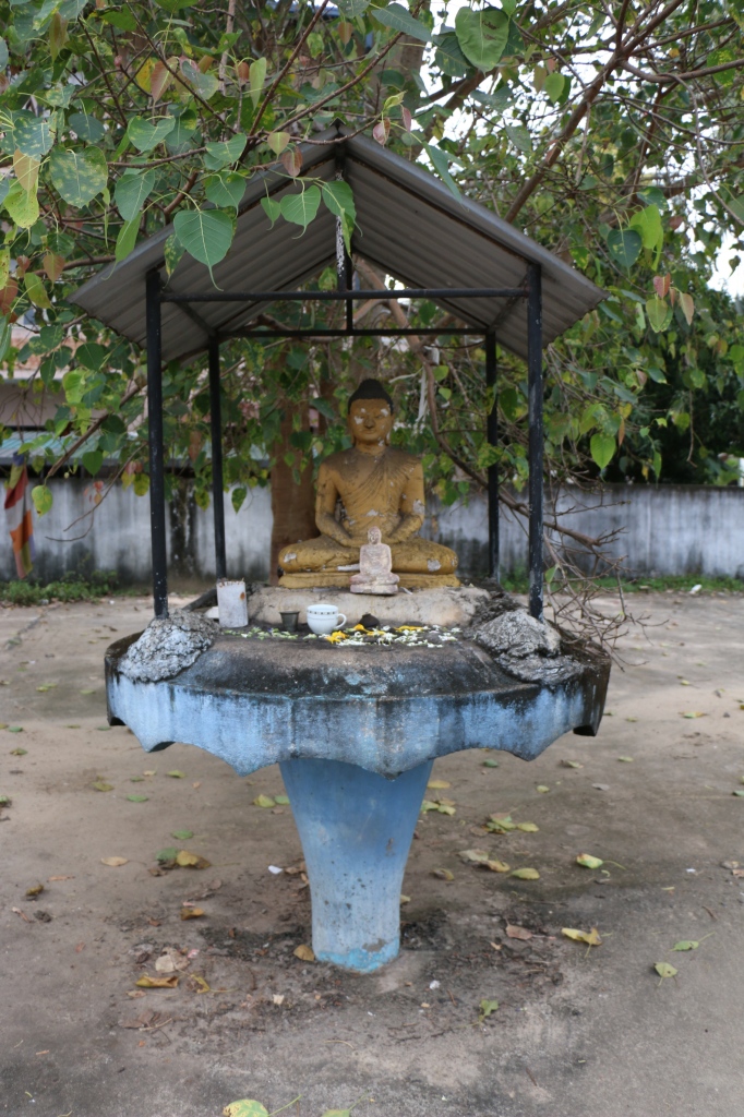 Buddha statue in Balapitiya town